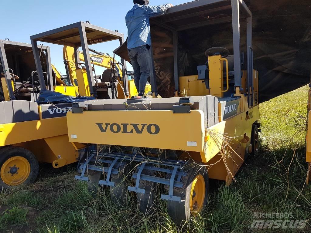 Volvo PT 125 Пневматични гумени  ролки
