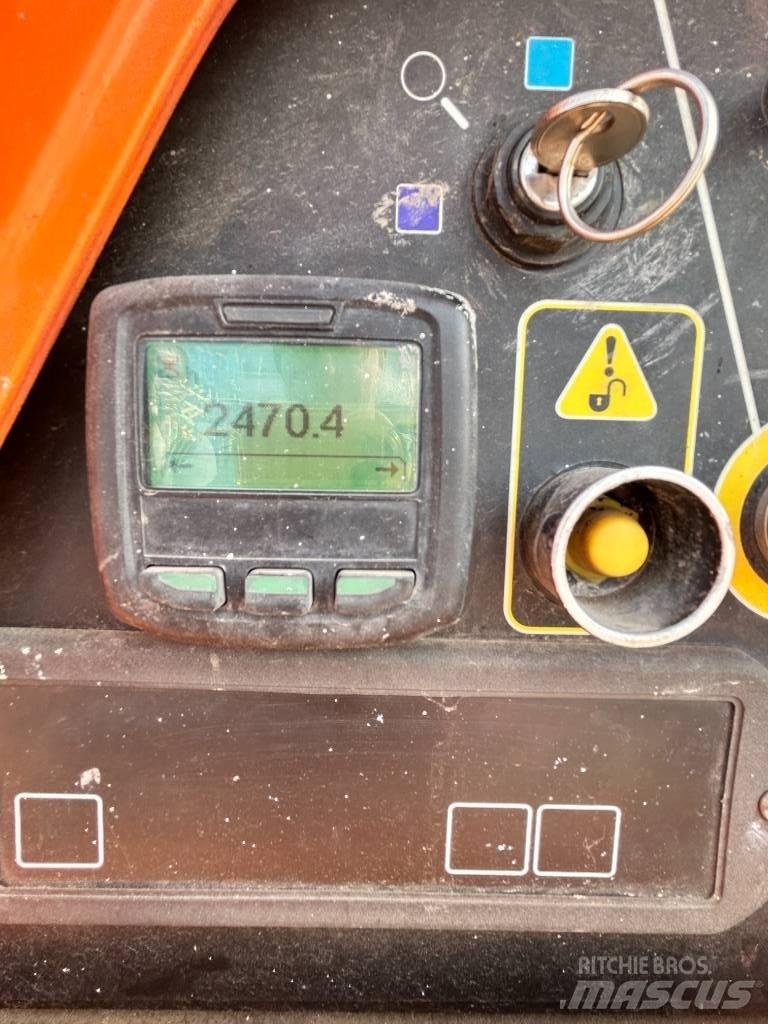 JLG 450 AJ Съчленени стрелови подемници