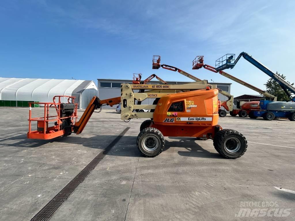 JLG 450 AJ Съчленени стрелови подемници