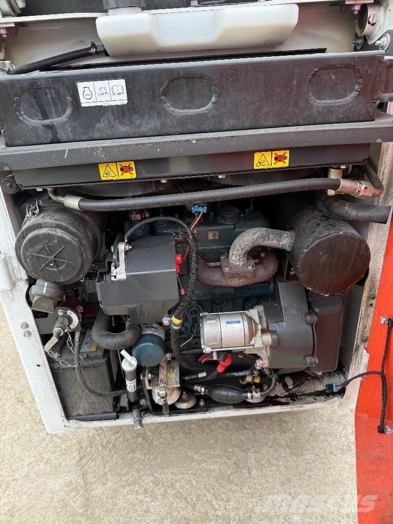 Bobcat S70 Мини товарачи
