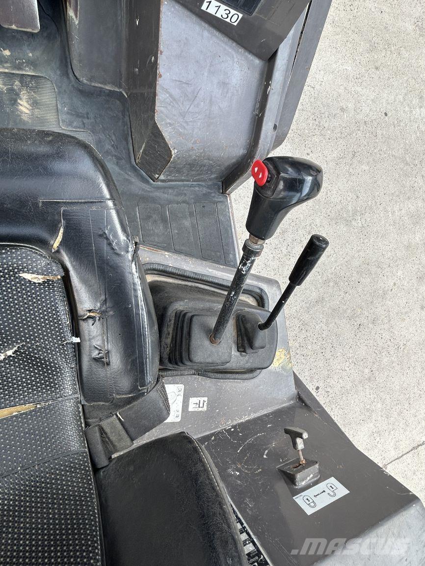 Manitou MH25-4 Камиони за херавни местности