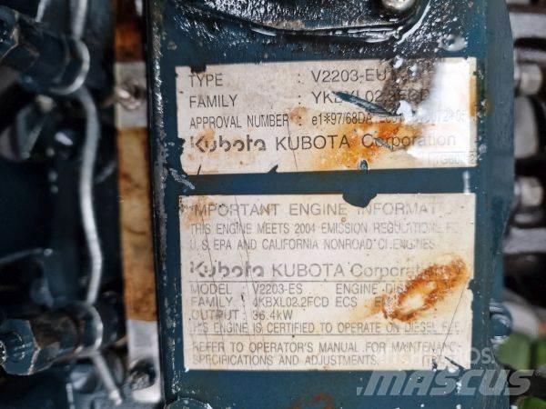 Kubota V2203-ES Двигатели