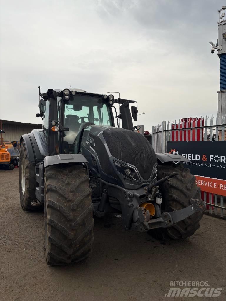 Valtra T 254 Трактори