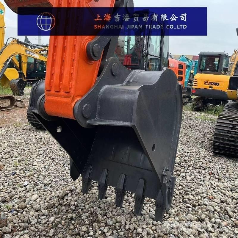 Doosan DX 225 Верижен екскаватор