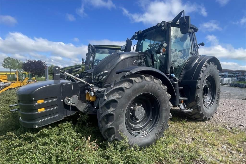 Valtra N 175 Трактори