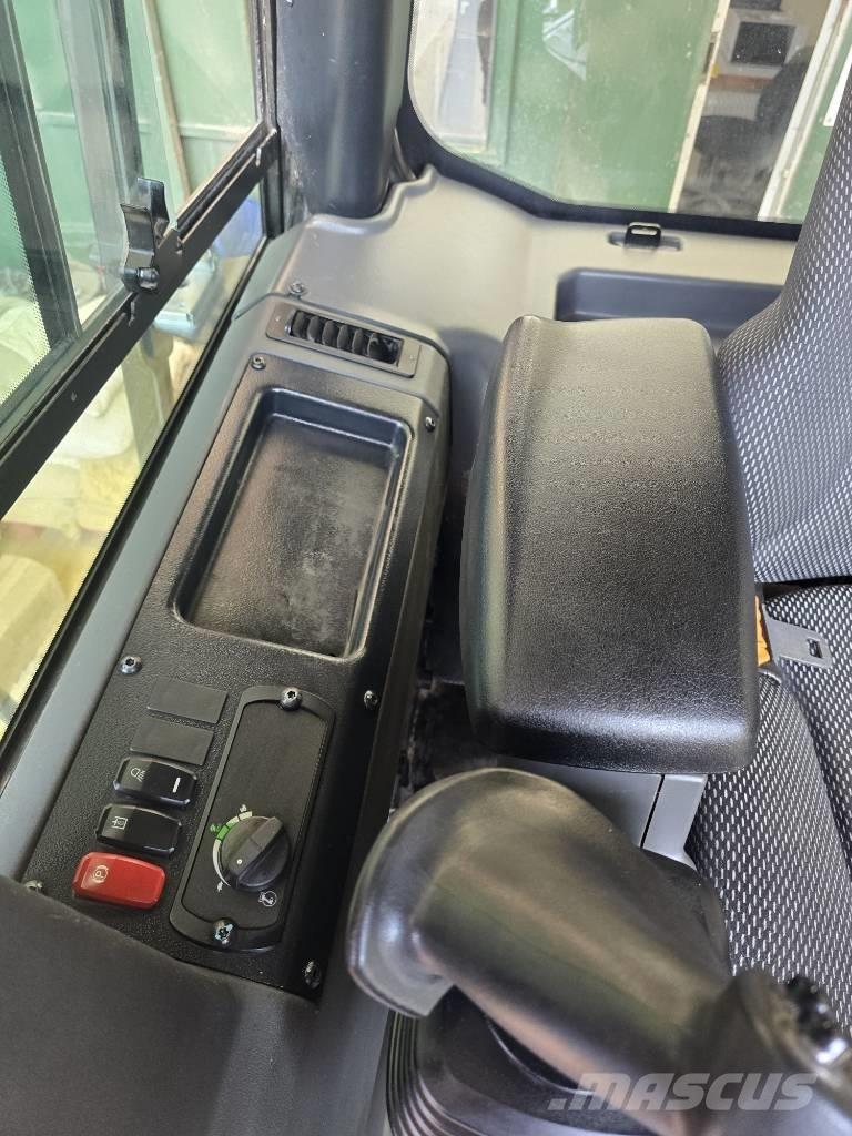 CAT D 3 LGP Верижни булдозери
