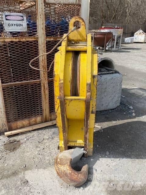Liebherr HS 885 HD Верижни кранове
