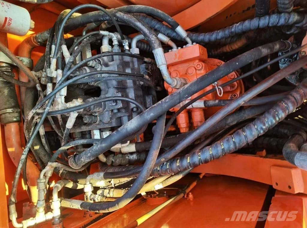 Doosan 150 W-7 Колесни екскаватори