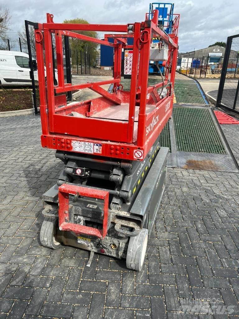 SkyJack SJ 3219 Ножични работни платформи