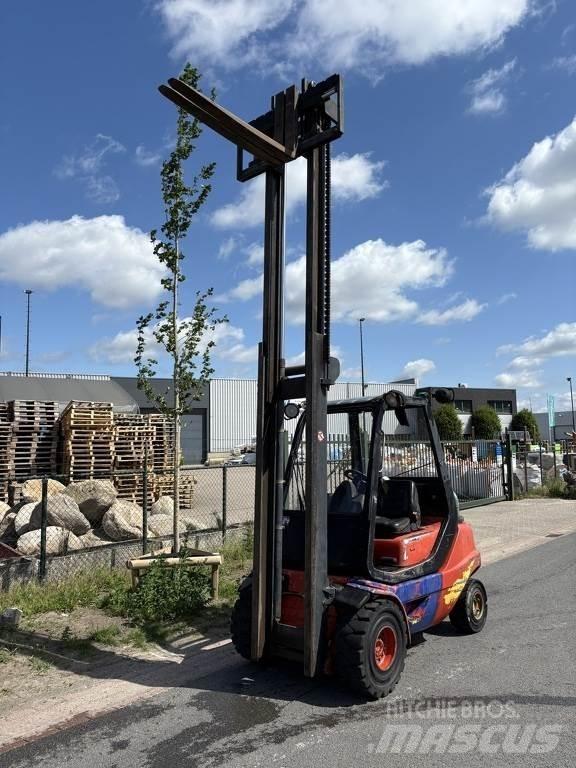 Linde h 30 d Дизелови камиони