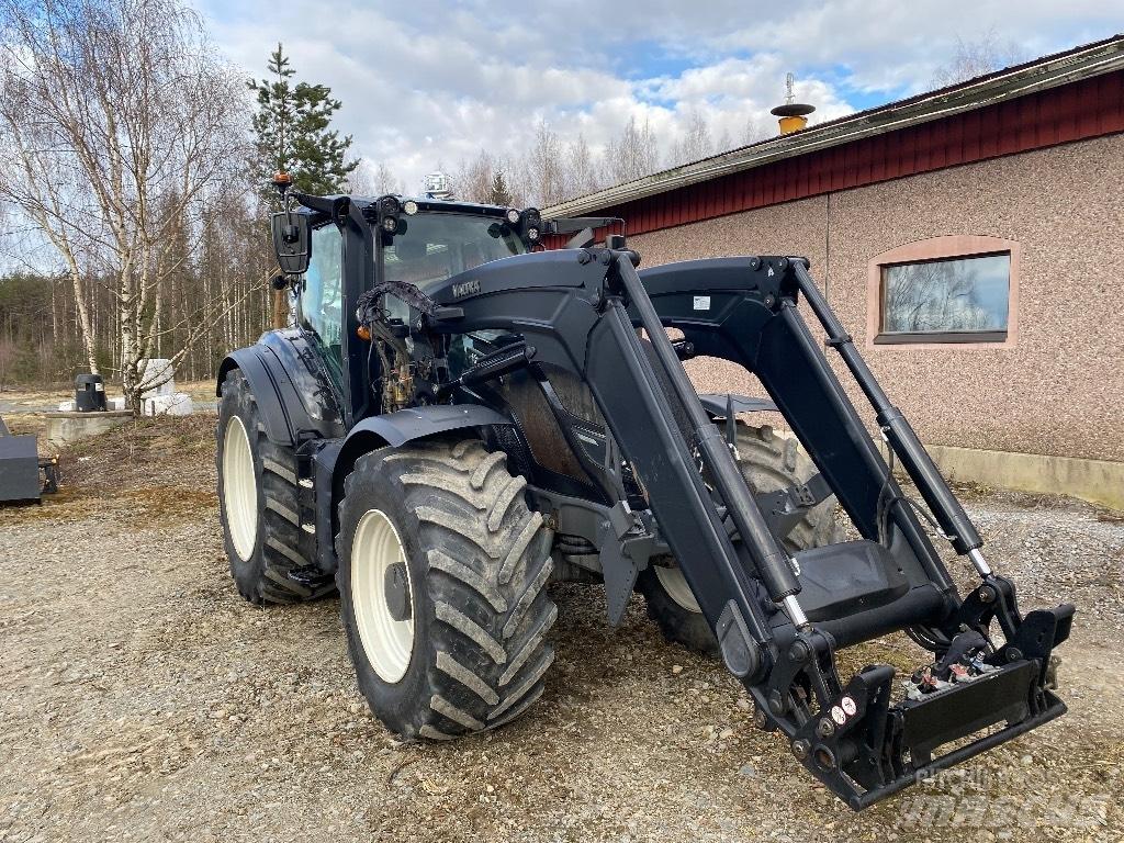 Valtra T 254 V Трактори