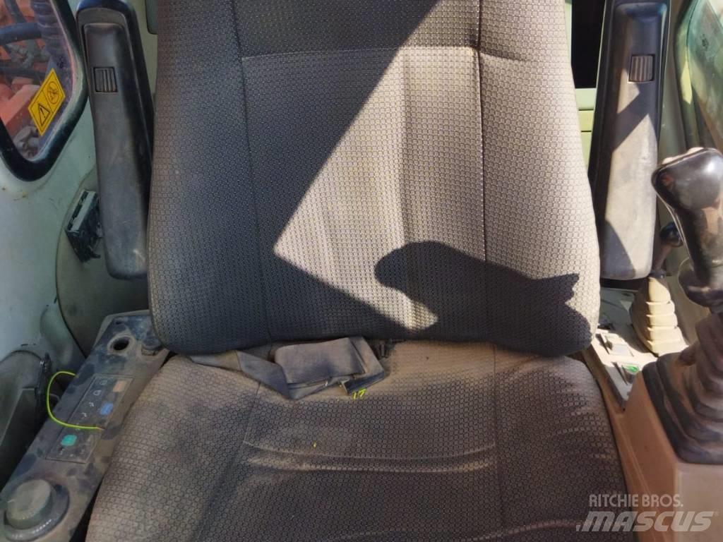 Daewoo 210 W-V Колесни екскаватори