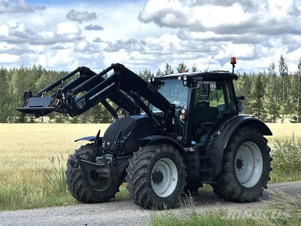 Valtra N 104 Трактори