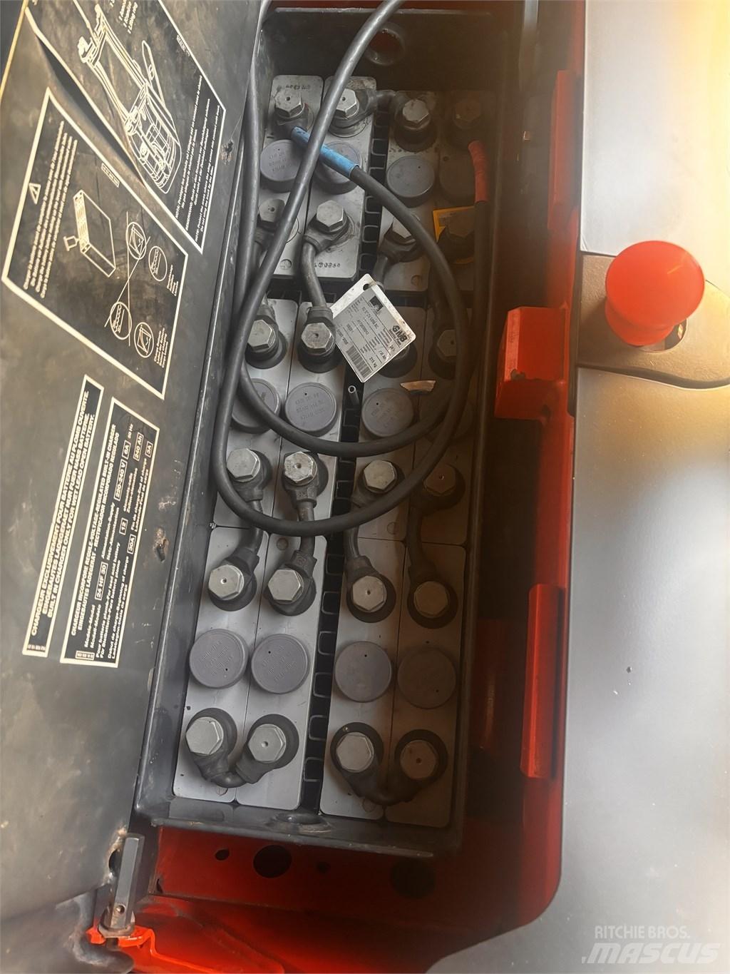 Linde L 16 Колички високоповдигачи с теглич