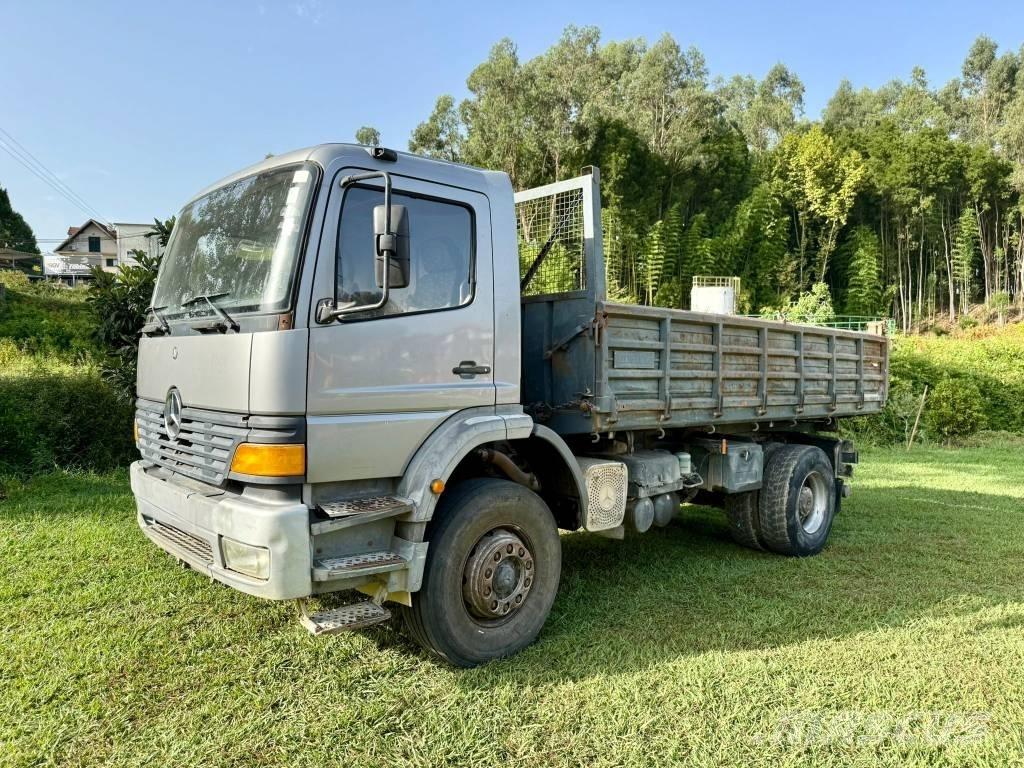 Mercedes-Benz 1828 Самосвал