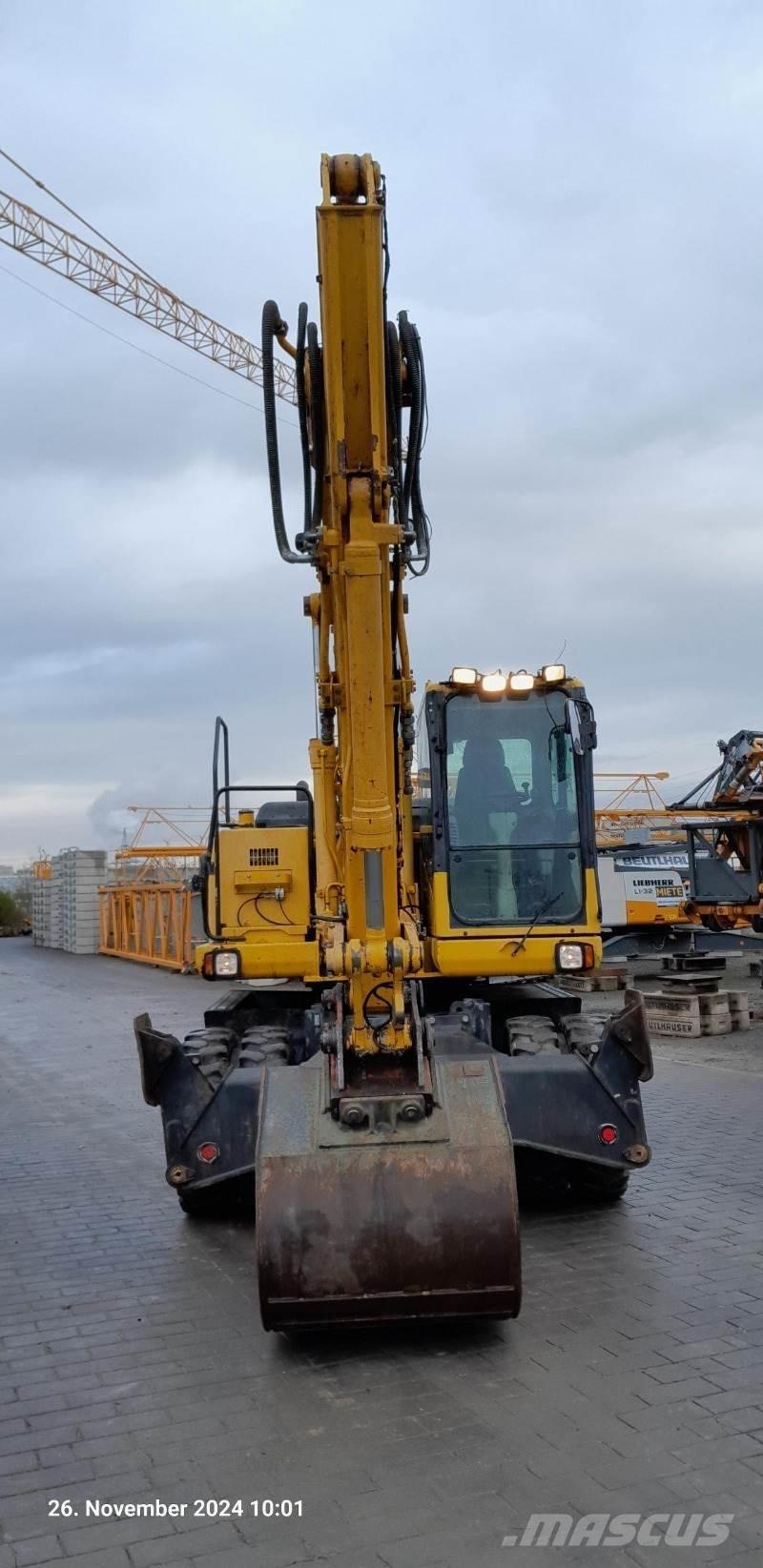 Komatsu PW160-7E0 Колесни екскаватори