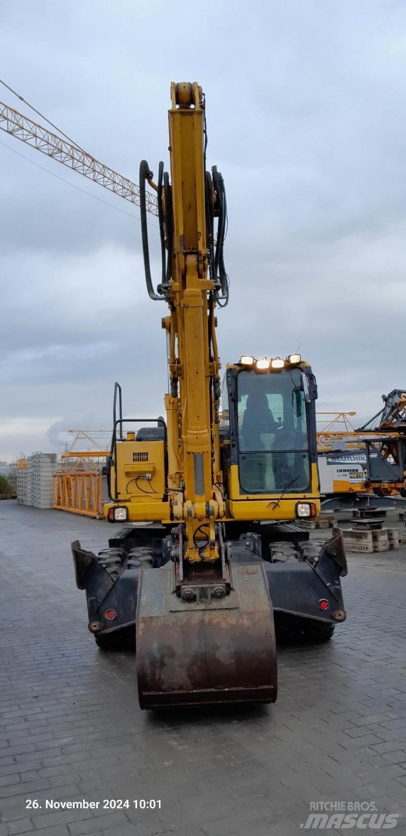Komatsu PW160-7E0 Колесни екскаватори