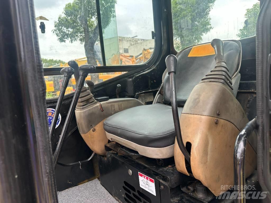 CAT 303 Мини екскаватори < 7 т