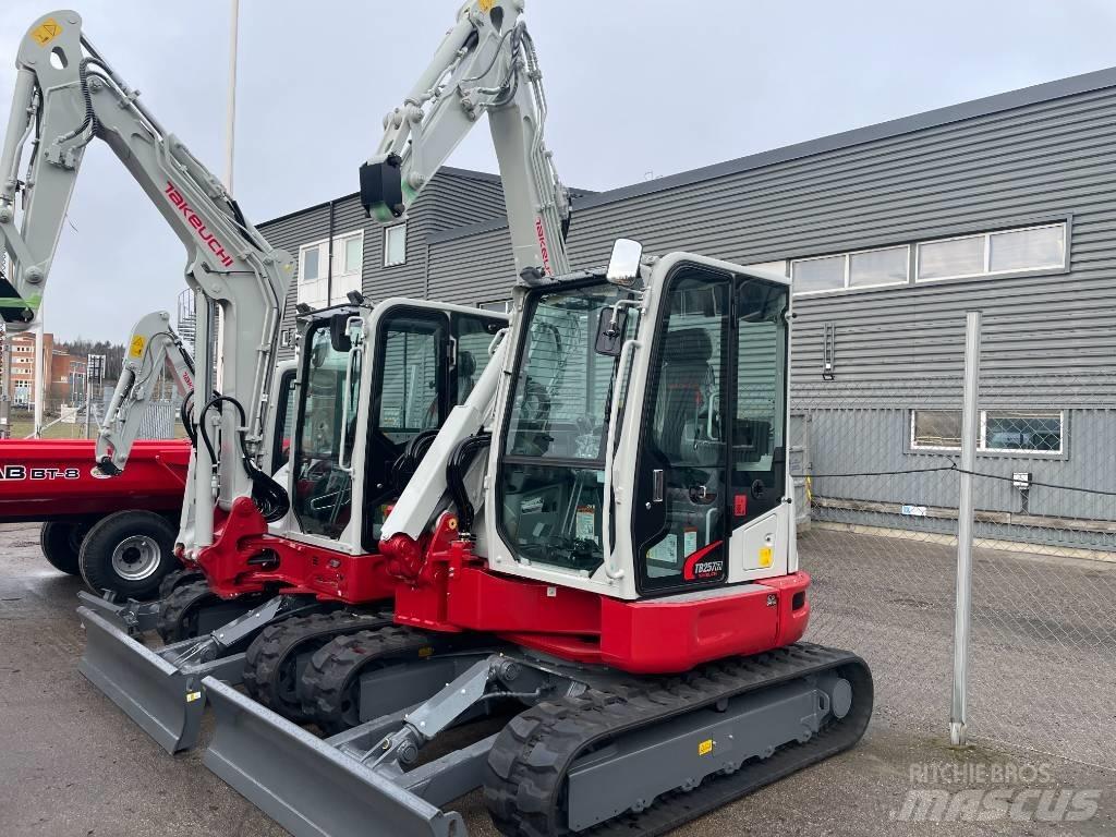 Takeuchi TB 257 FR Мини екскаватори < 7 т