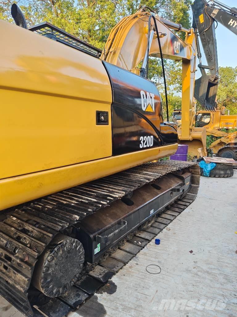 CAT 320d Верижен екскаватор