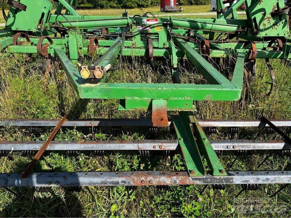 John Deere 960 Култиватори