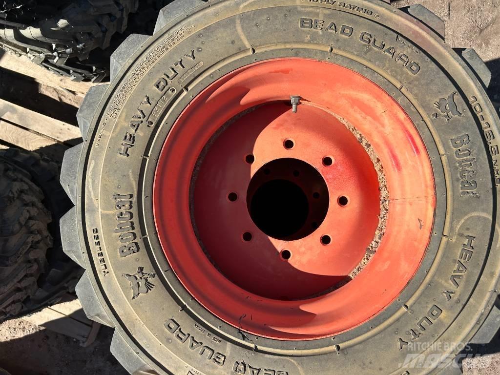Bobcat 10x16.5 Tires Гуми