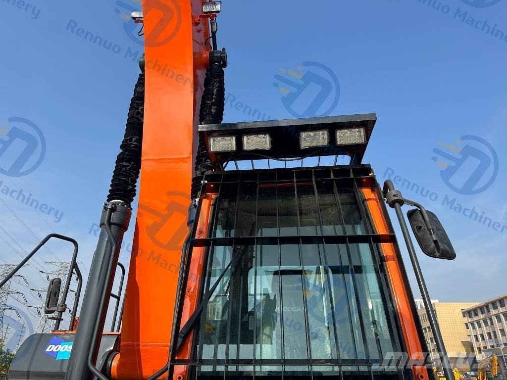 Doosan DX 300LC-9C Верижен екскаватор