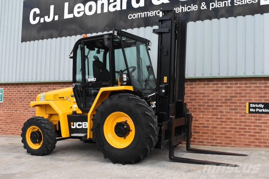 JCB 940 Телескопични товарачи