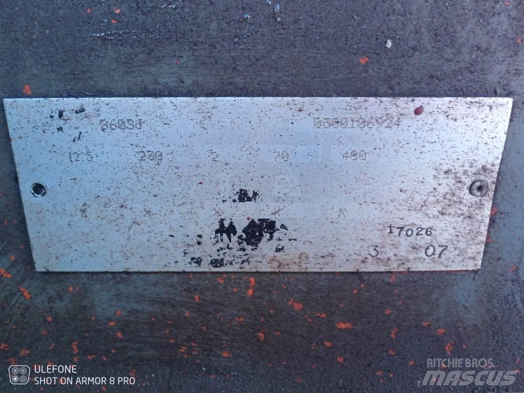 JLG 860 SJ Телескопични повдигачи
