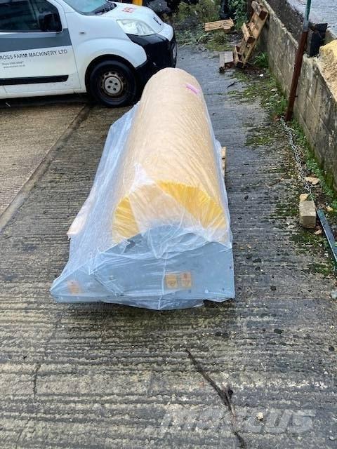 JCB SWEEPER Други товарещи и копаещи и аксесоари