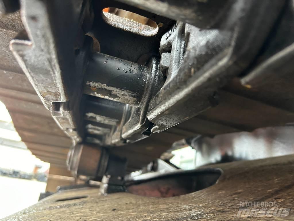 Hitachi ZX 135 US Верижен екскаватор