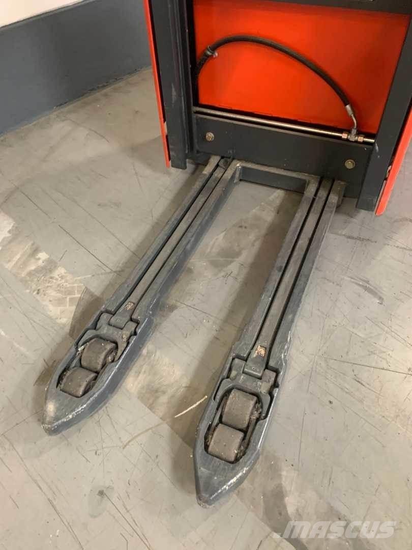 Linde L12I Самоходни товарачи