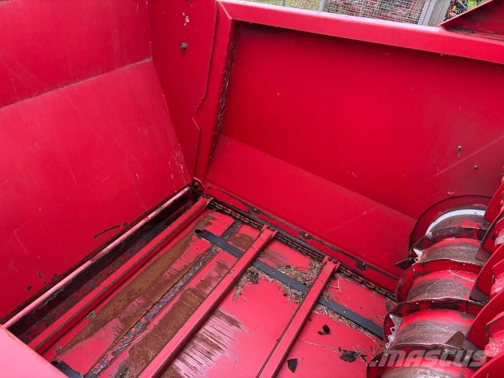 Kverneland 853 Pro Резачки за бали, резачки и машини за отмотаване на бали