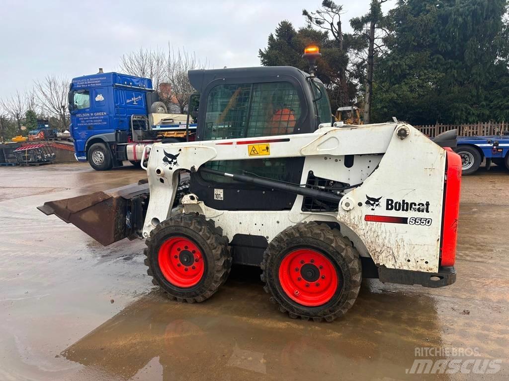 Bobcat S550 Мини товарачи
