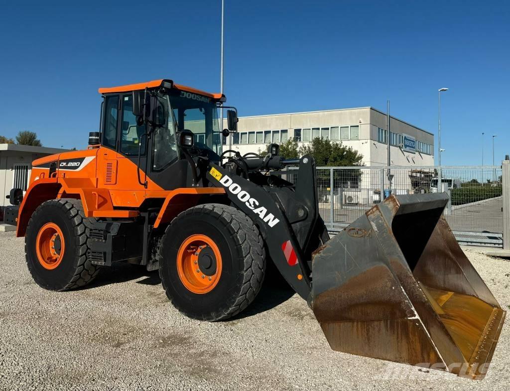 Doosan DL 220-5 Колесни товарачи