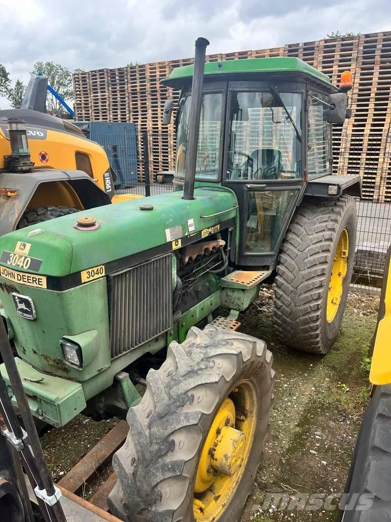 John Deere 3040 Трактори