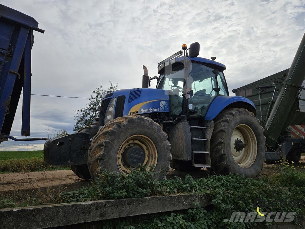 New Holland T 8040 Трактори