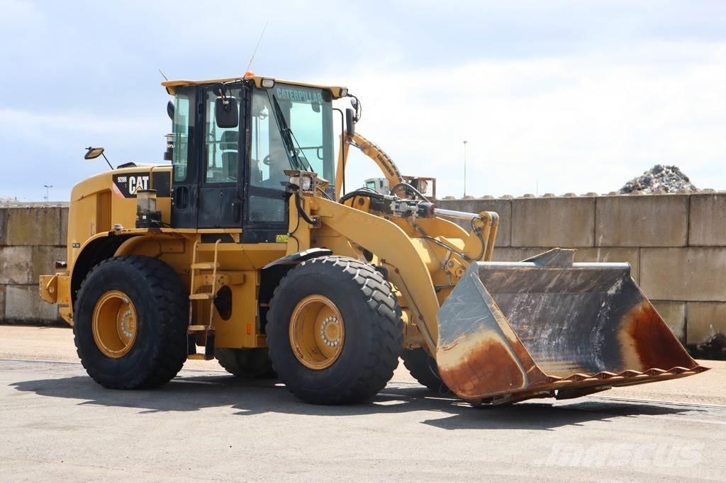 CAT 928H Колесни товарачи