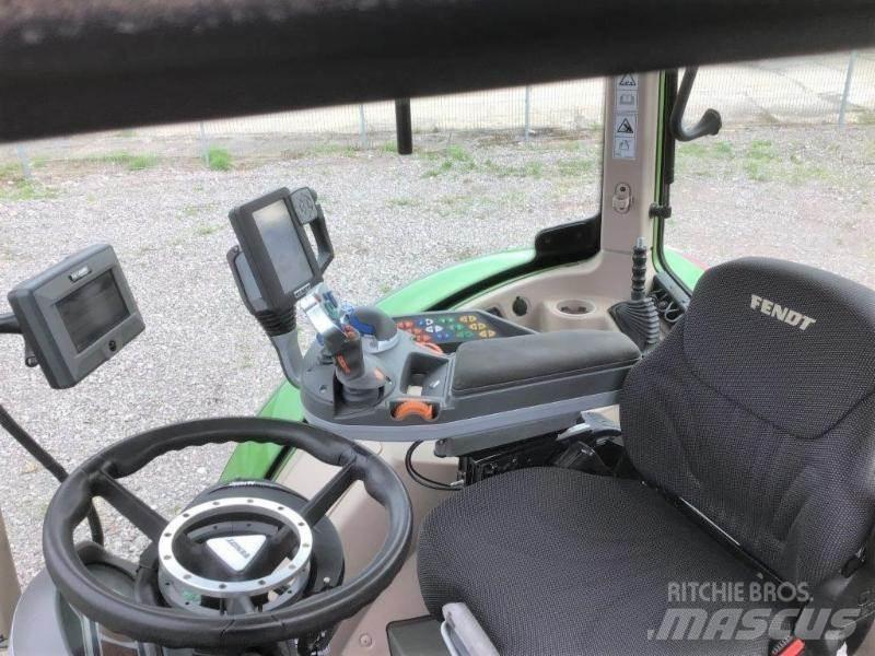 Fendt 716 Vario Трактори