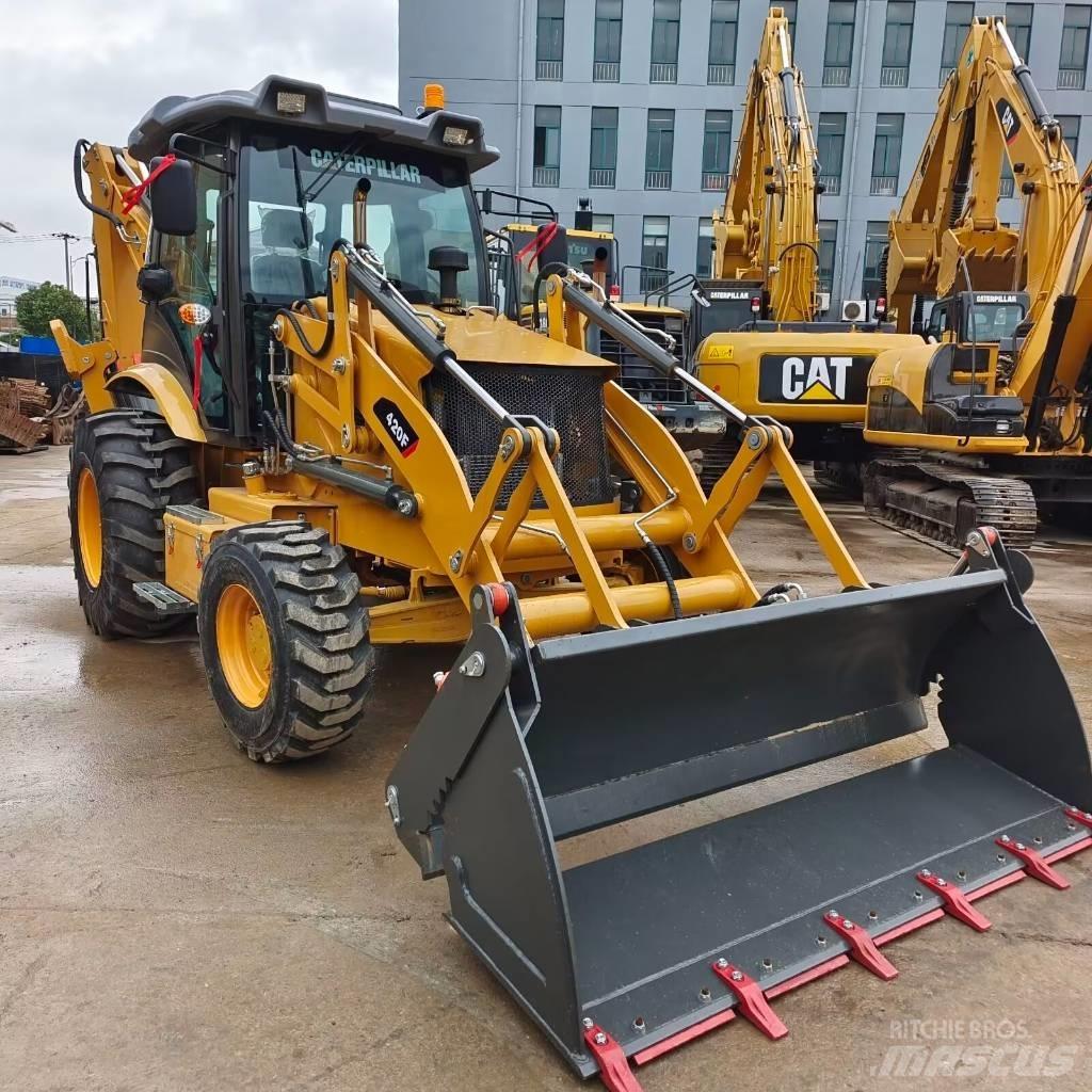 CAT 420 F Товарач със заден ексватор