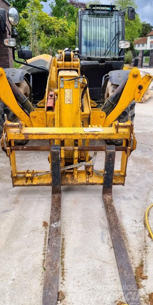 JCB 535-125 Телескопични товарачи