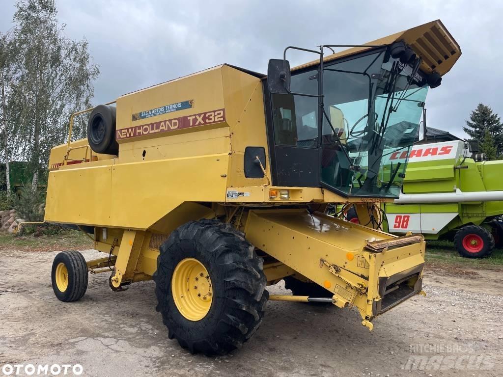 New Holland TX 32 Комбайни