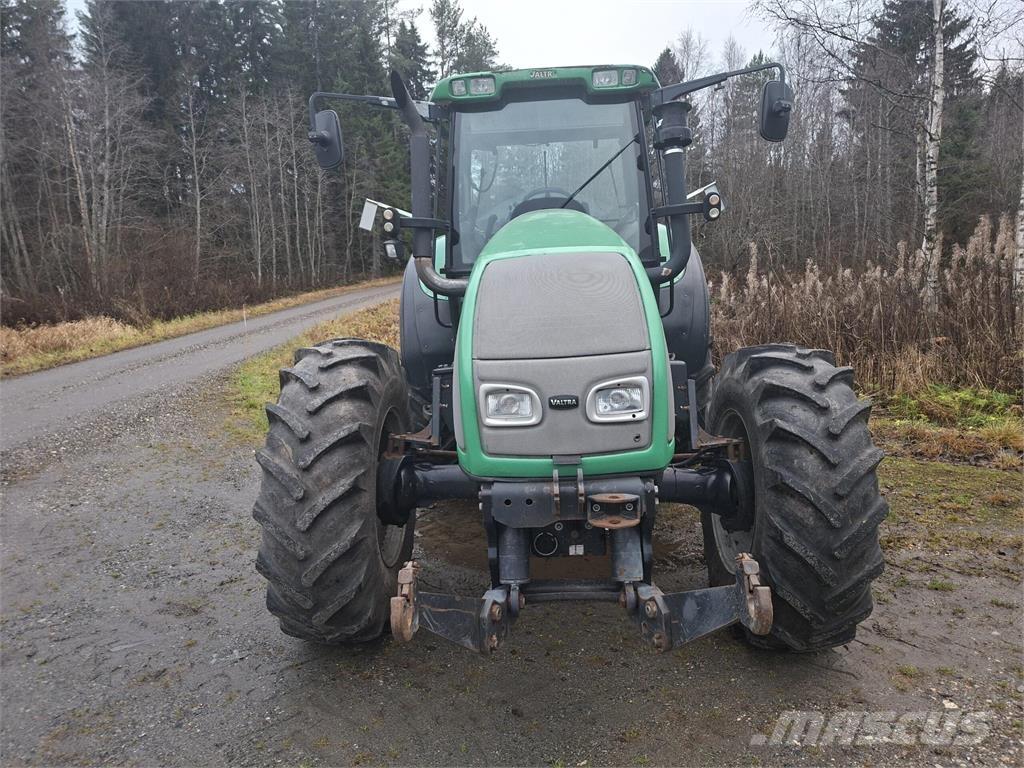 Valtra T190 7.4 Трактори