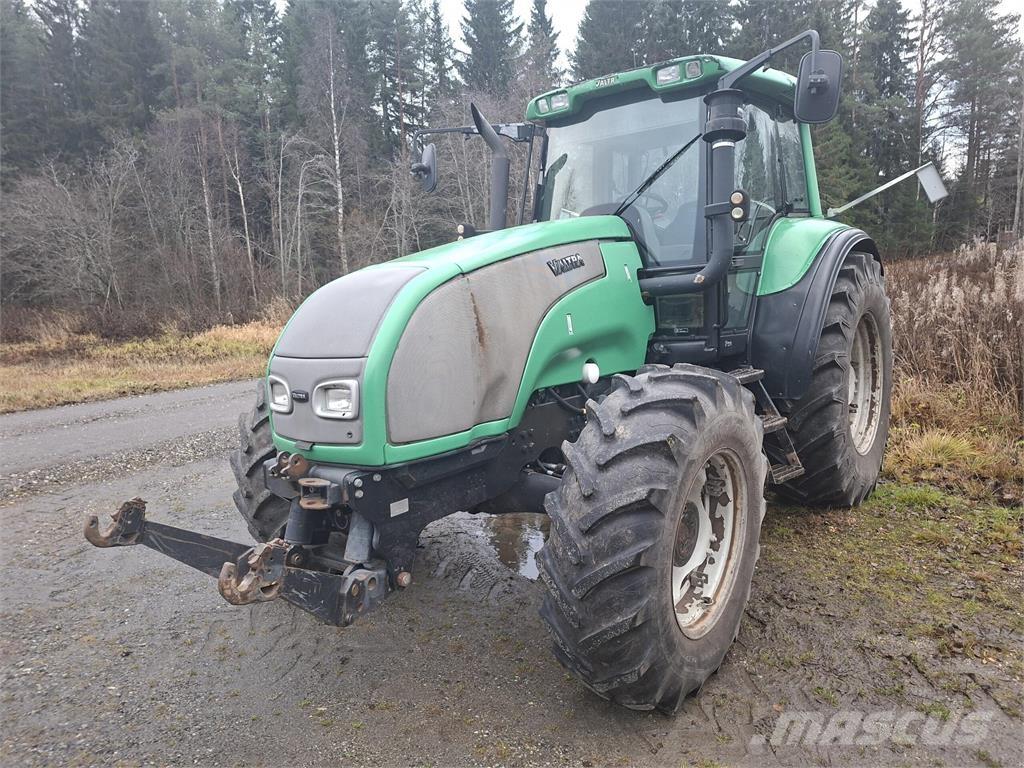 Valtra T190 7.4 Трактори