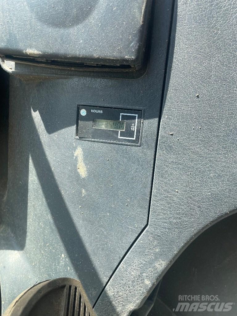 Hyundai 55w9a Колесни екскаватори