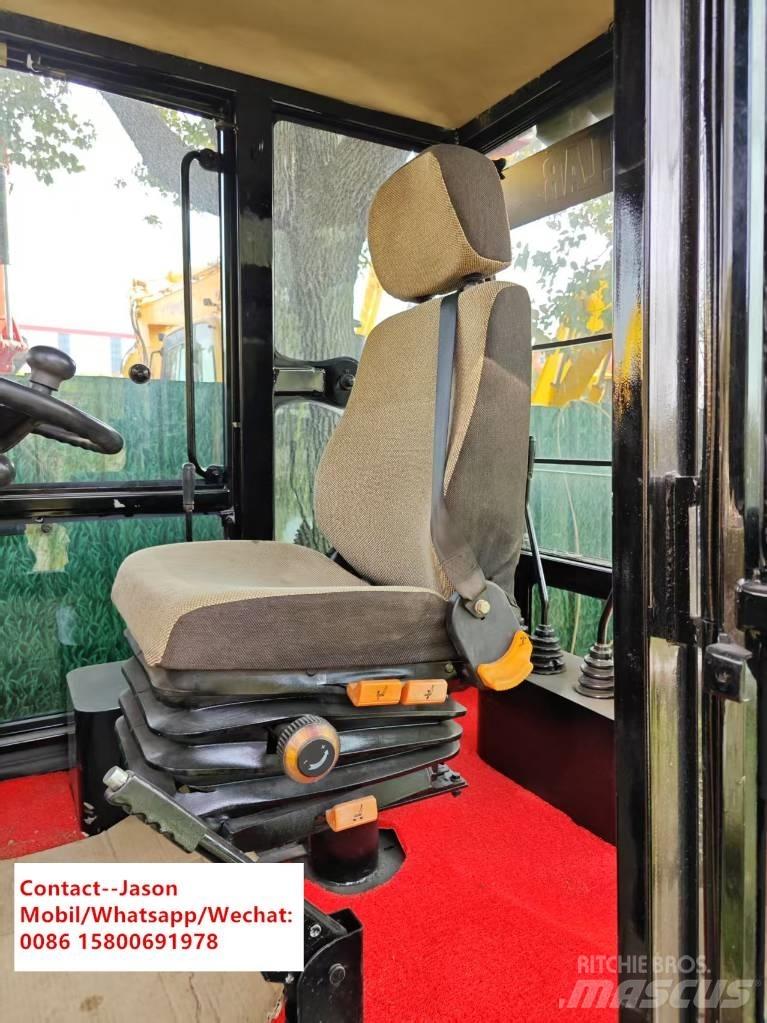 CAT 420 F Товарач със заден ексватор