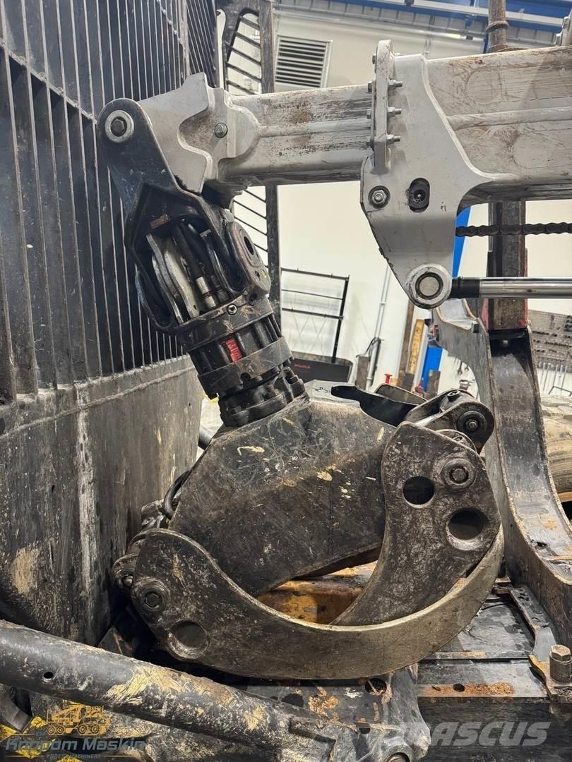 Komatsu 855 Форуардери