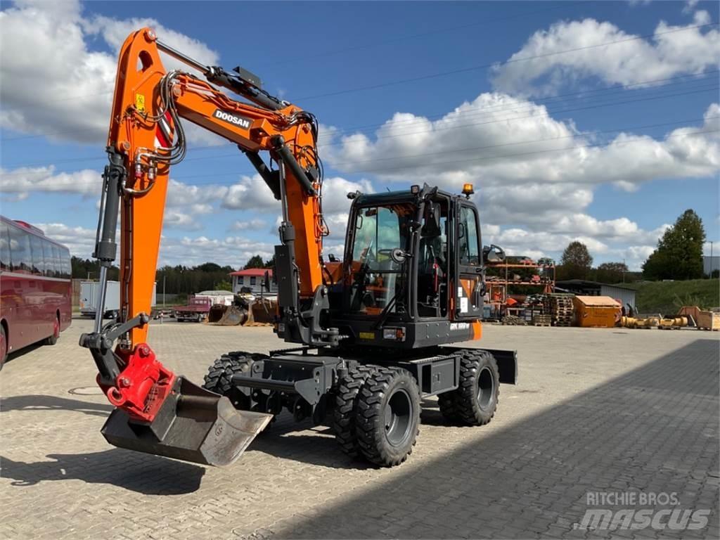 Doosan DX100W-7 Колесни екскаватори