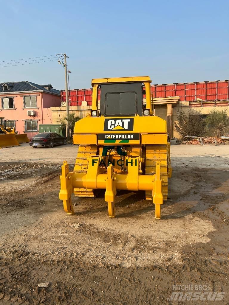 CAT D 8 R Верижни булдозери
