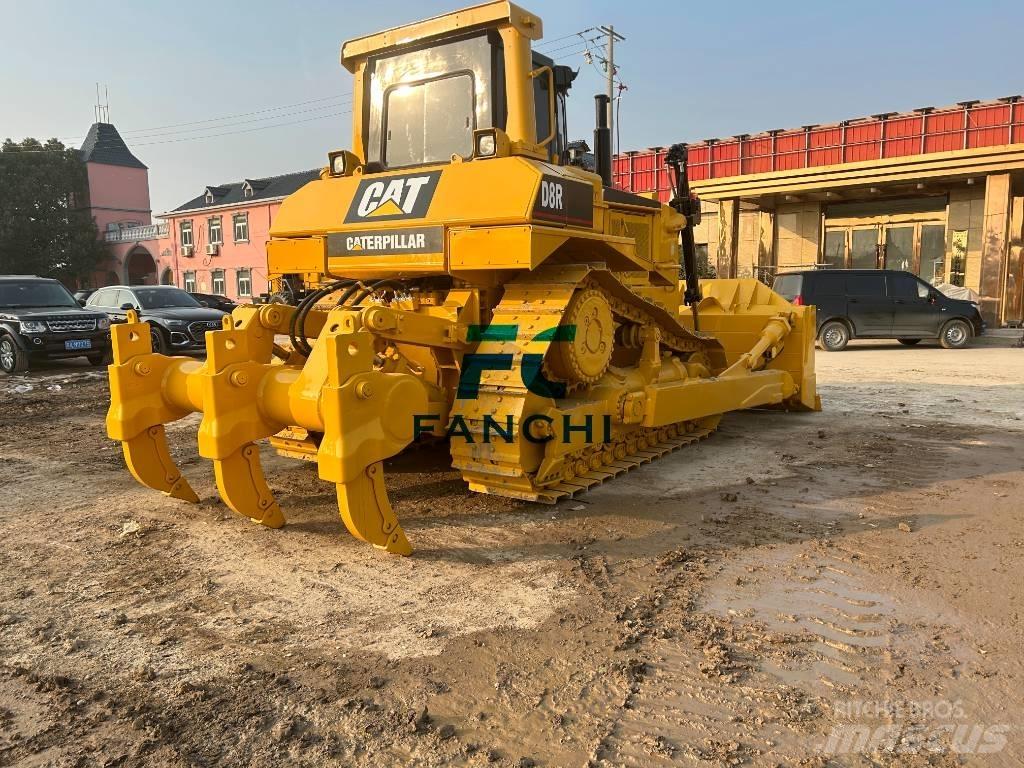 CAT D 8 R Верижни булдозери
